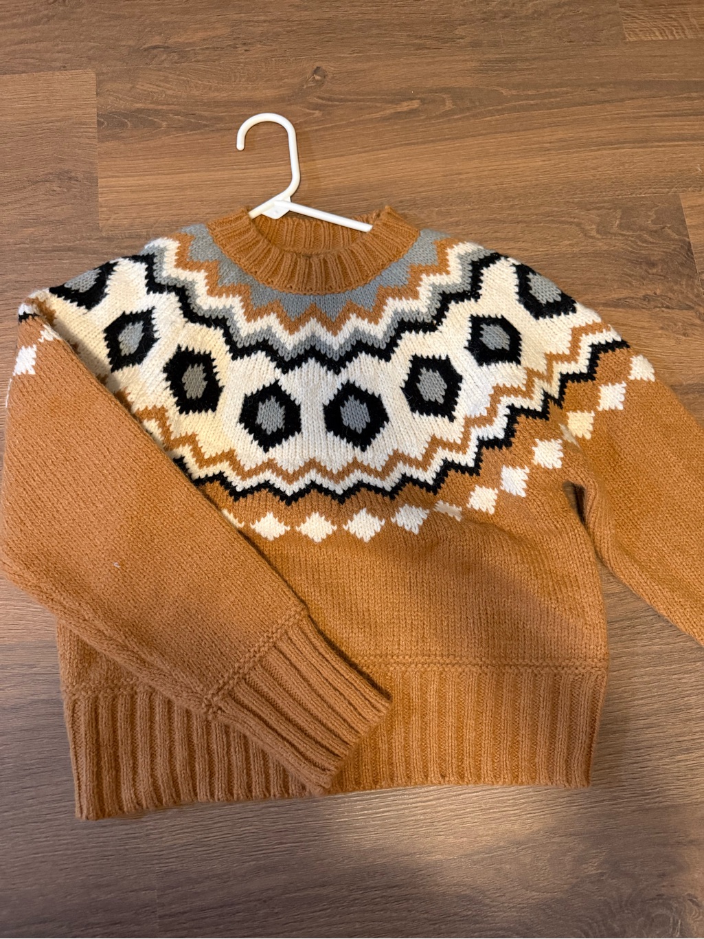 Cozy Camel Fair Isle Womens Sweater  Brand Unknown